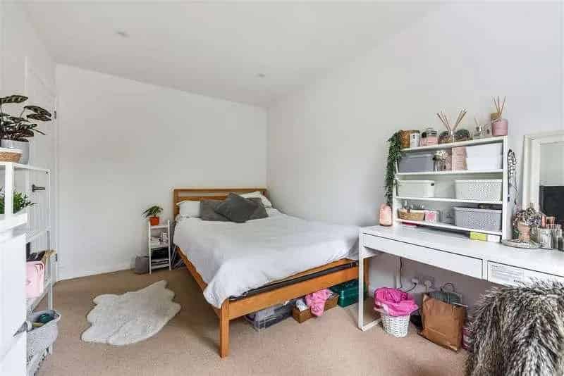 4 Bed Detached Chalet Bungalow for Sale in Tangmere