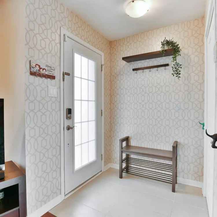 4 Bedroom Townhouse For Sale - Family Home