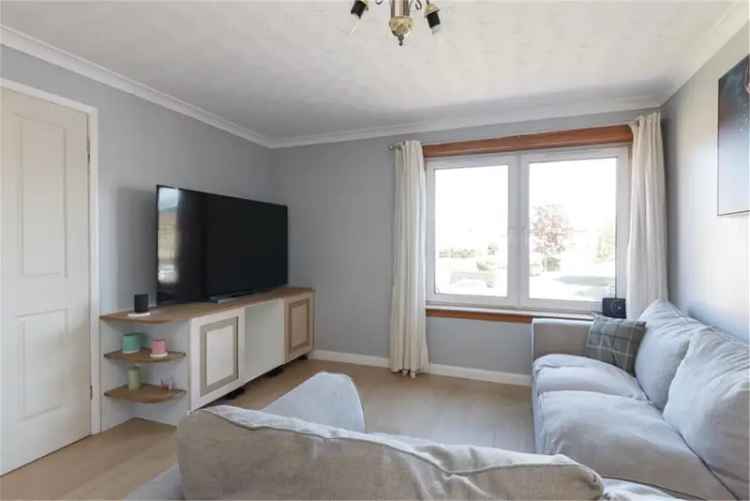 1 Bed Flat South Queensferry - Main Door Upper Villa