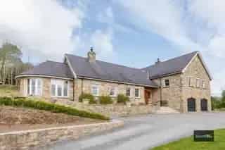 Exceptional Country Residence 4-5 Beds 2 Acres