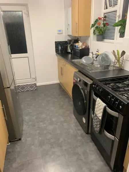 3 Bed House Near Beach  Large Garden Family Home