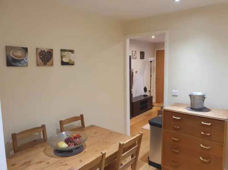 1 Bedroom Flat Acton High Street Modern Furnished Flat