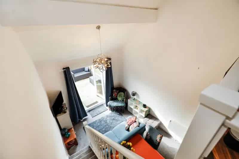 1 Bedroom House For Sale Near City Centre