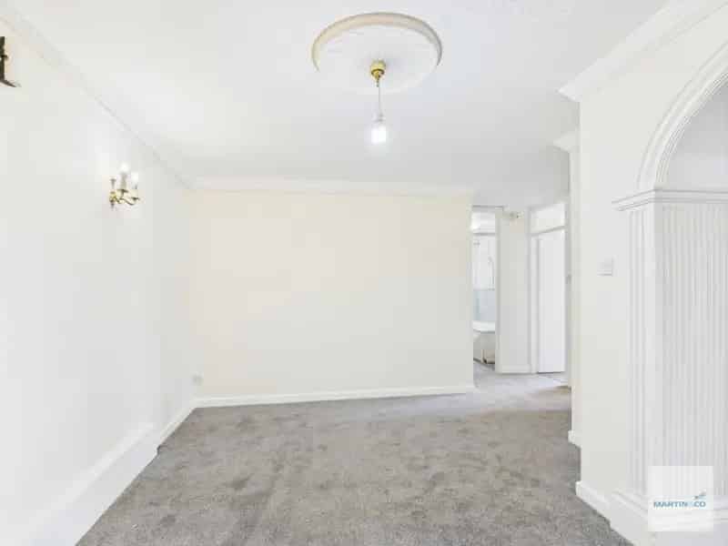 2 bedroom Flat
 To Rent