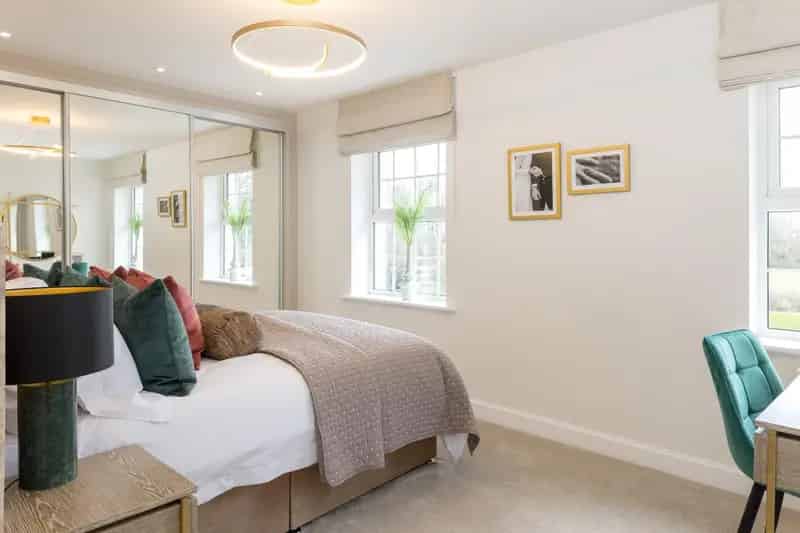 4 Bed House for Sale Spacious Family Home