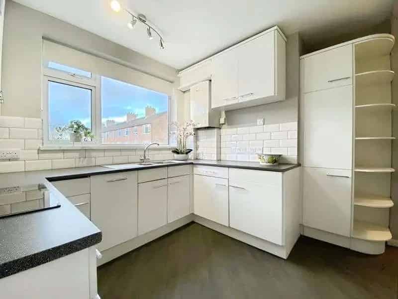 3 Bed Flat for Sale in Glencairn Court Cheltenham