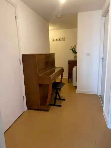 Flat For Rent in London, England