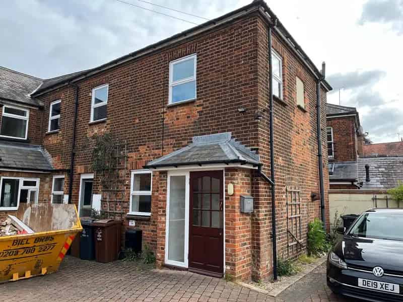 Self Contained Office Stevenage Old Town Parking
