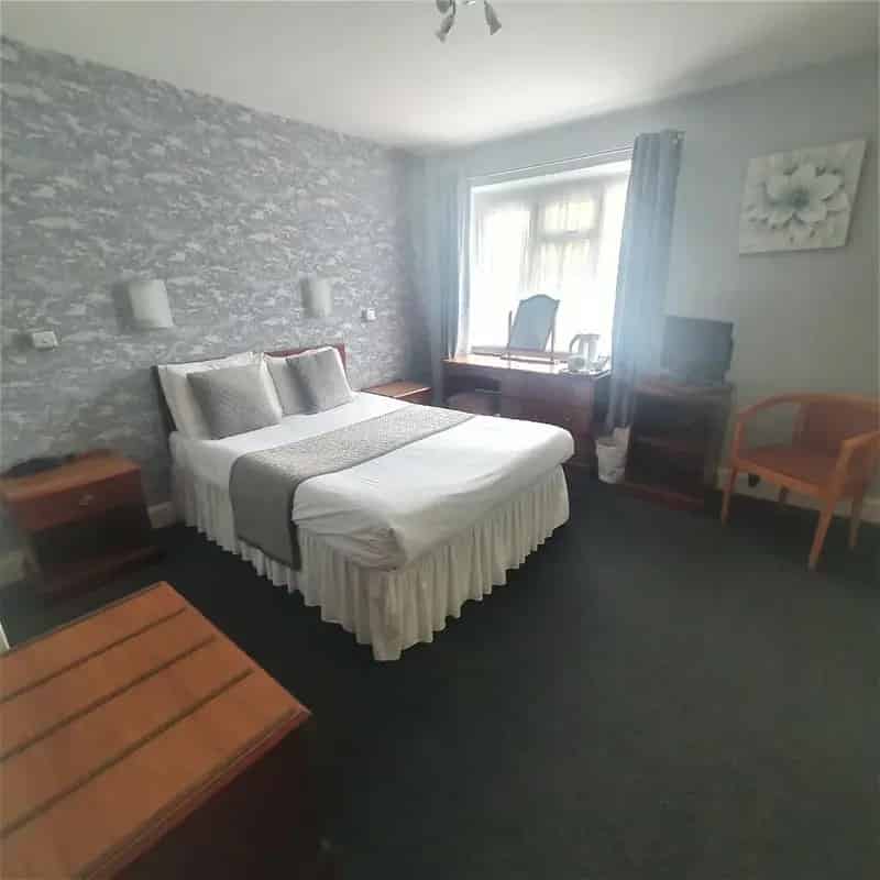 Hotel Rooms Lansdowne Town Centre Short Stays