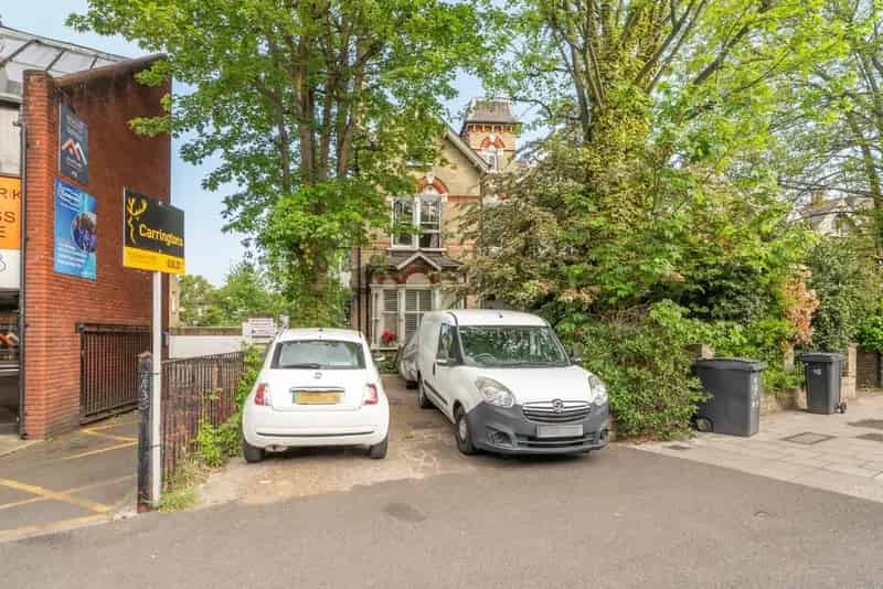 Flat For Rent , London, England