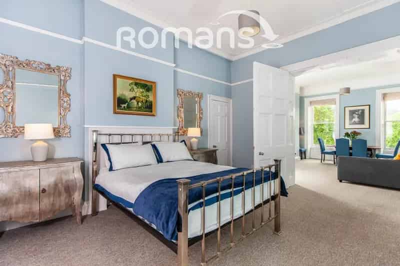 2 Bedroom Flat Bath City Centre - Furnished Apartment