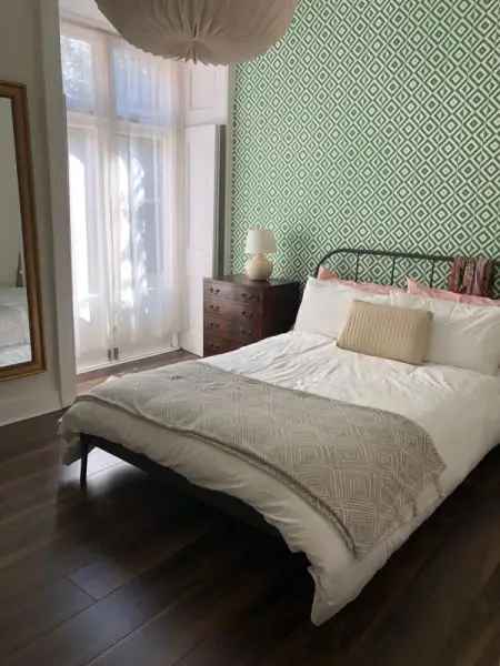 2 Bed Flat Highgate Victorian Conversion Private Garden Ground Floor