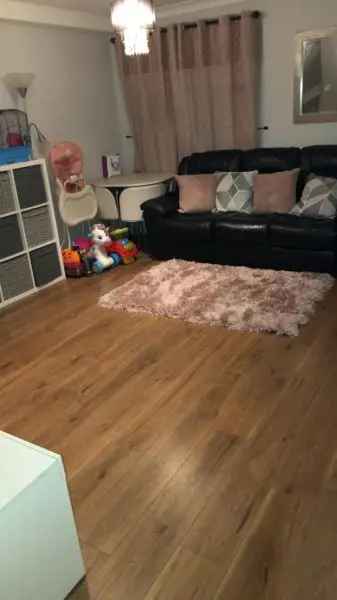 2 Bedroom House in Letchworth with Parking