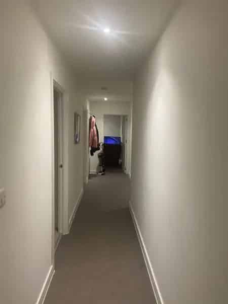Three Bedroom Flat Crawley Town Centre