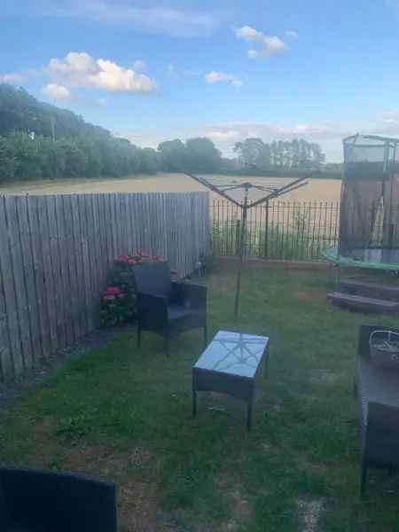 House For Rent in Wakefield, England