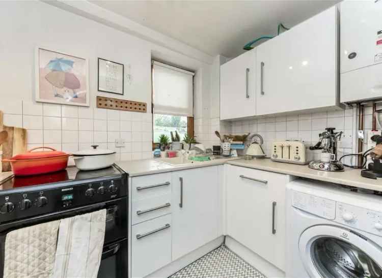 Flat For Sale , Petersham Road, London, England