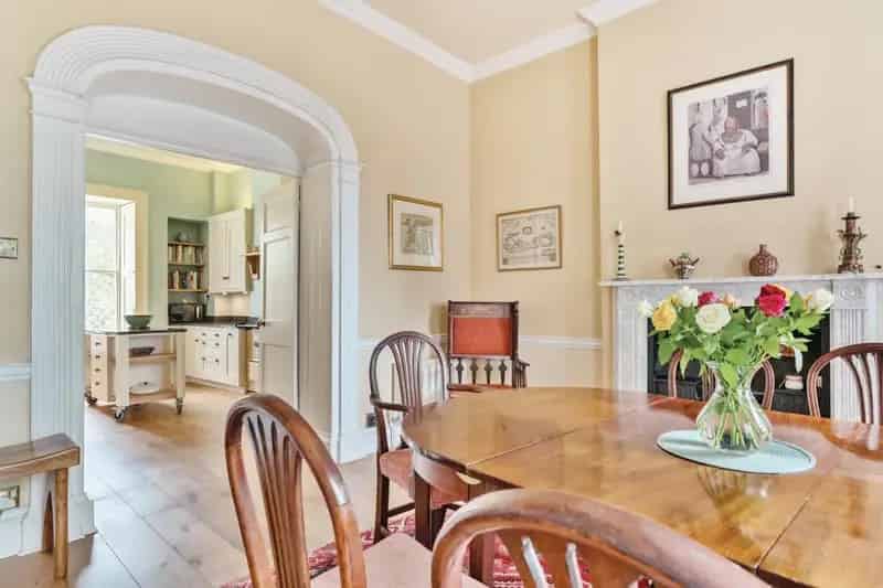 5 Bedroom Grade II Listed Terraced House For Sale