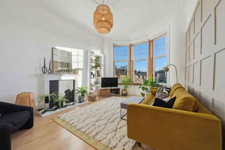 Shawlands 1-Bedroom Tenement Flat Near Pollokshaws East Station