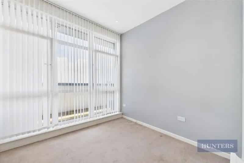 2 Bed Flat for Sale - Modern Apartment with Balcony and Parking
