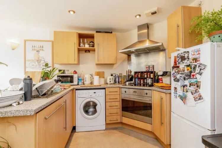 Ground Floor Apartment near Bristol Cathedral  Private Terrace