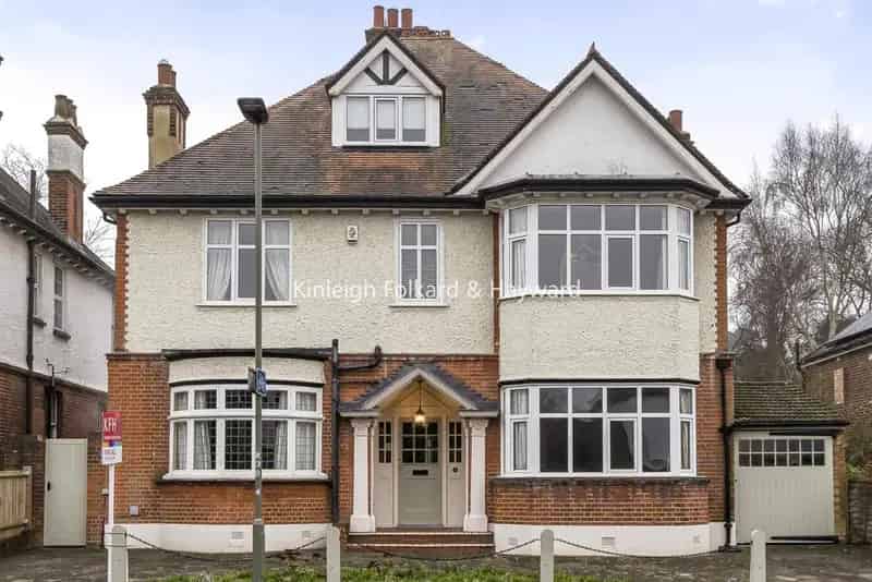 Six Bedroom Detached Period Family Home
