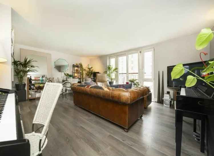 Millennium Harbour 2 Double Bedroom Apartment with River Views