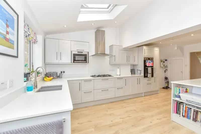 3 Bedroom Semi Detached House For Sale Staplehurst