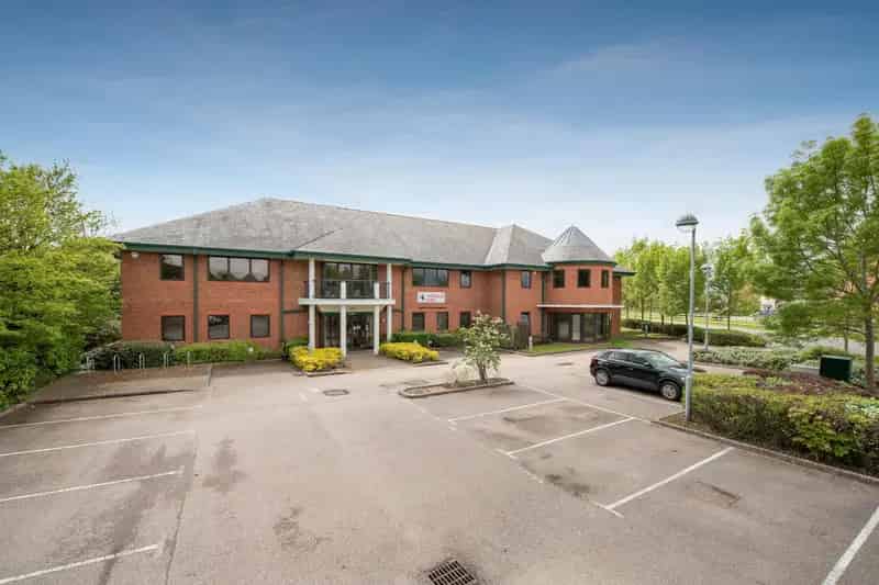 Prestigious Grade A Office Building 5660-12830 sq ft 50 Car Spaces