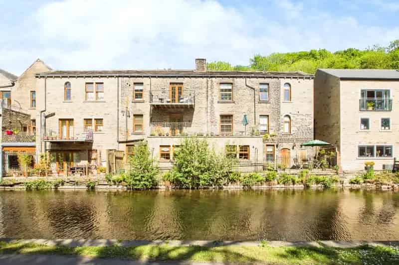 2 Bedroom Canal-Side Apartment for Sale Luddendenfoot Halifax HX2