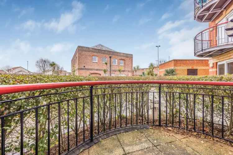 2 Bedroom Flat for Sale Portsmouth Hampshire PO1