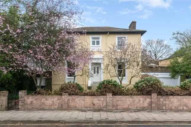 Detached Family Home for Sale in Park Hill London SW4