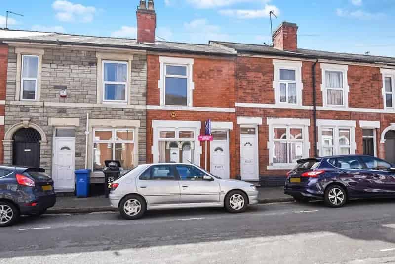2 Bedroom Terraced House to Rent City Centre