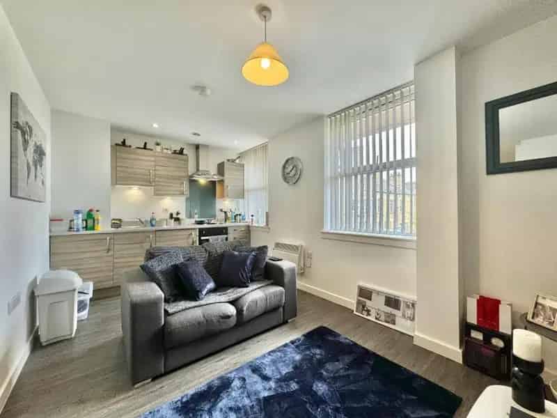 1 Bed Flat for Sale near Barnsley Train Station