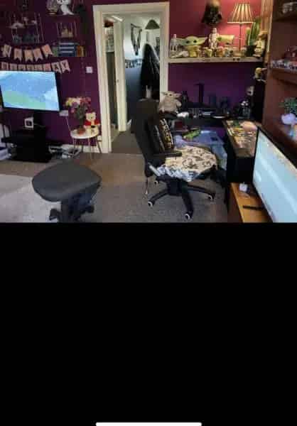 Two Bed House Near Hillsborough Town