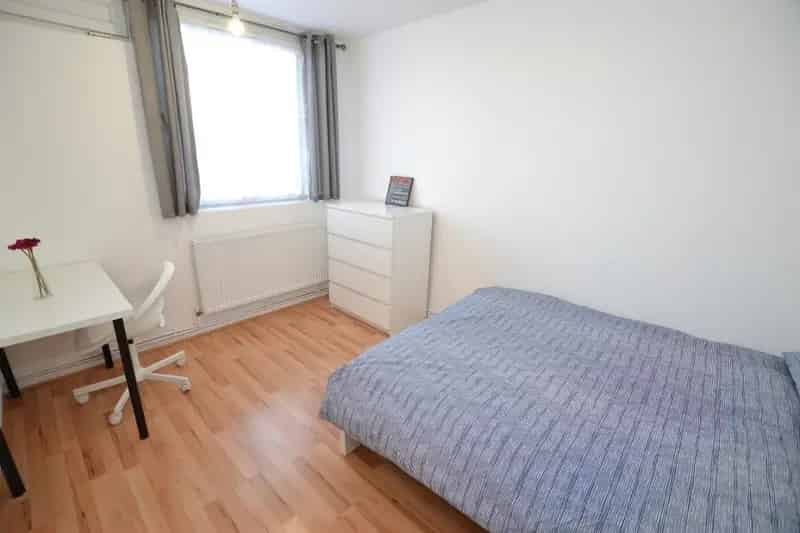 1 Bedroom Flat Share House to Rent