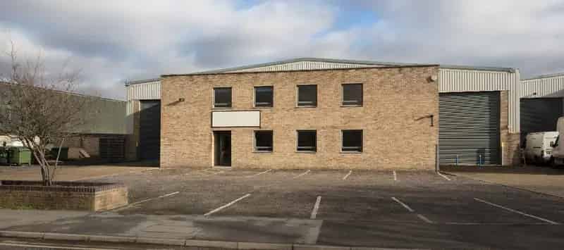 Industrial property For Rent , Auriol Drive, London, England