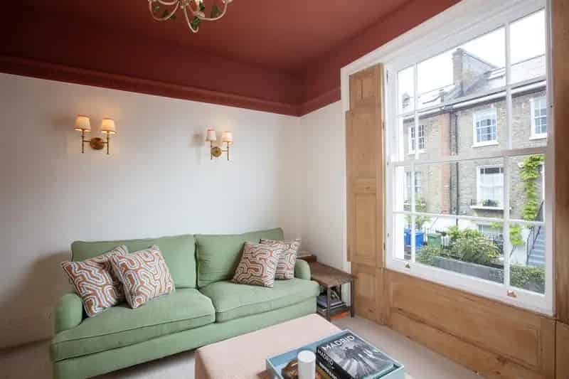 2 Bedroom Flat House to Rent