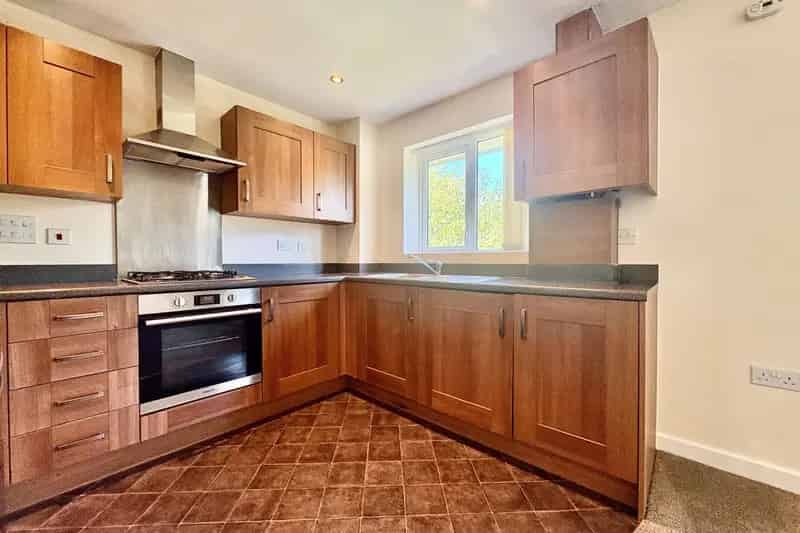 Flat For Rent , Broxbourne, England