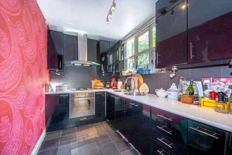 2 Bed Flat for Sale near Kentish Town West