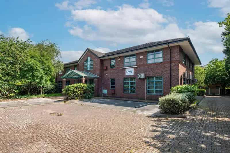 Nottingham Office Building 518 sq m - Buy or Rent