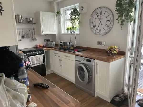 3 Bedroom House Near Lakeside Shopping Centre