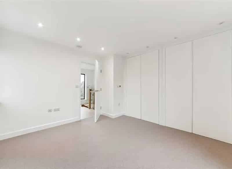 Three Bedroom Detached House in Belmont Conservation Area