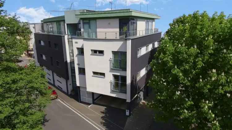 3 Bedroom Apartment Penarth Esplanade