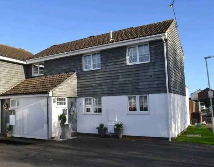 4 bedroom semi-detached house for sale