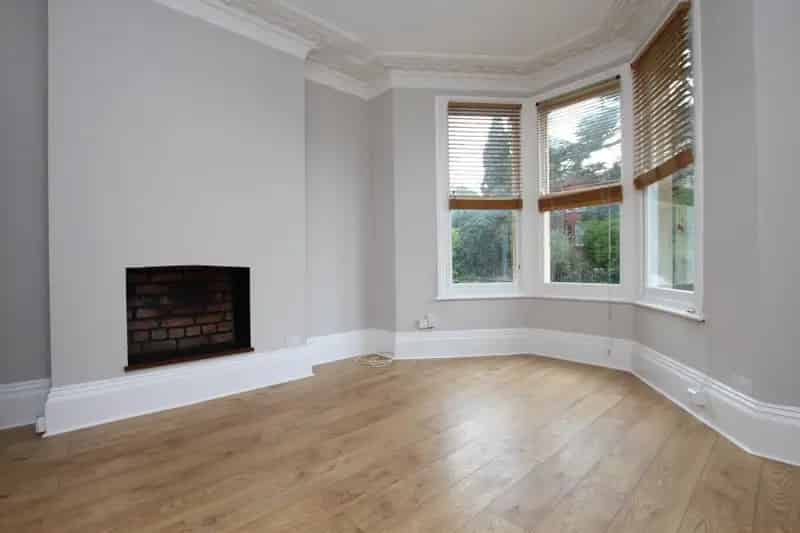 1 Bedroom Apartment Near Gloucester Road