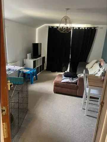 Flat For Rent in West Monkton, England