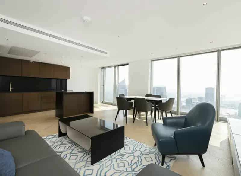 Landmark Pinnacle Canary Wharf 3 Bed Furnished Apartment