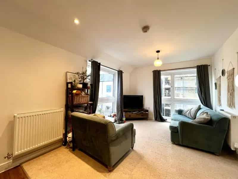 1 Bed Flat for Sale Folkestone Modern Apartment Allocated Parking