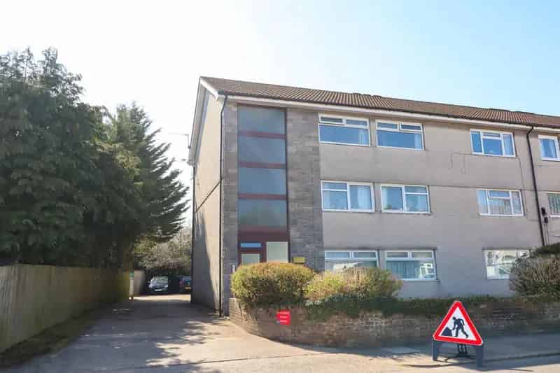 2 Bedroom Ground Floor Flat for Sale