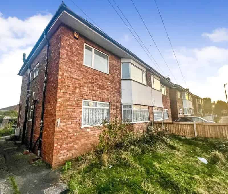 2 Bedroom Maisonette for Sale